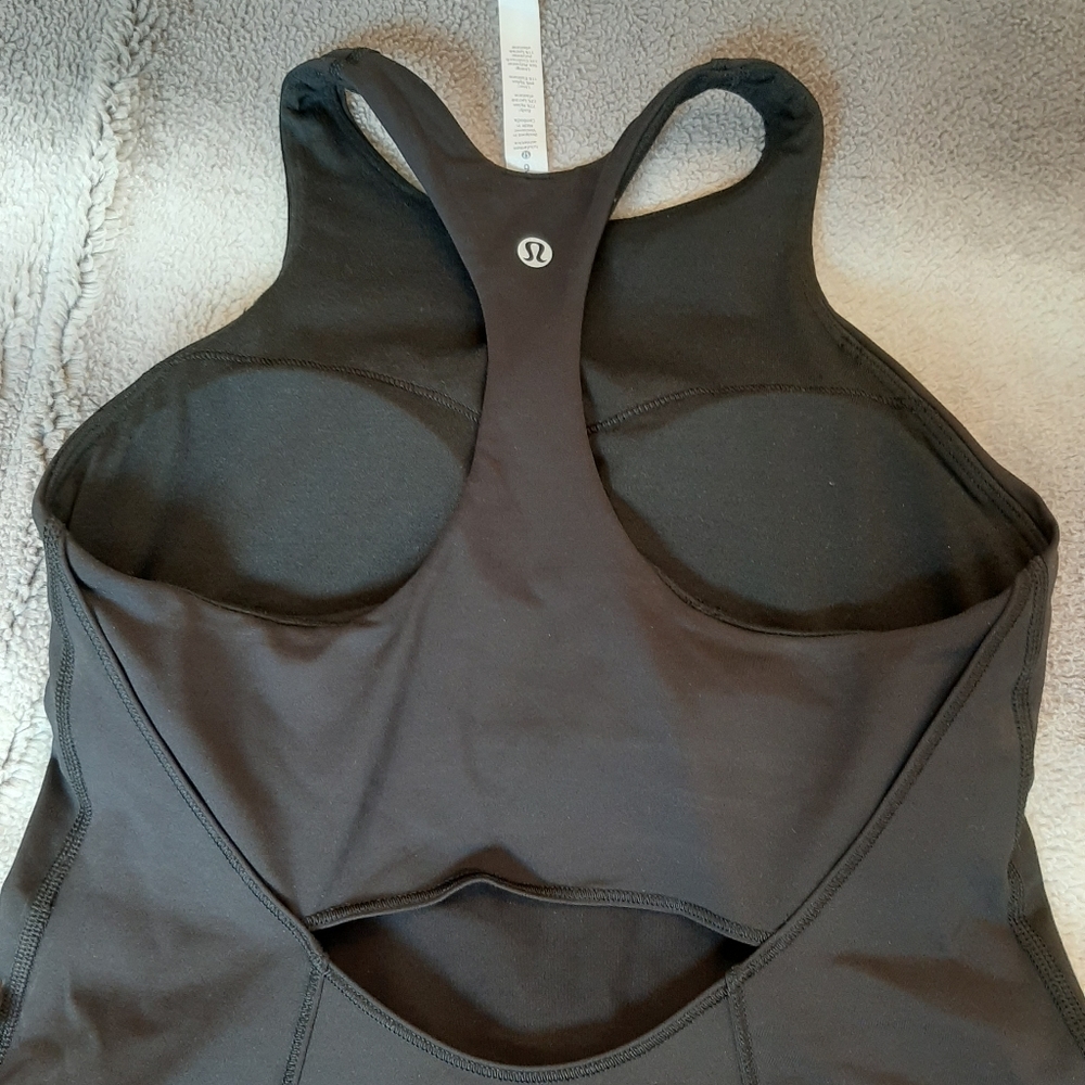 NWT Lululemon In Training Tank - Picture 6 of 6